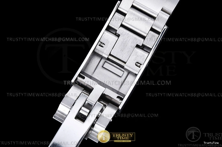 1206 Elegant Submariner 116610LV 904L Dia SS SS Grn Noob A 1080